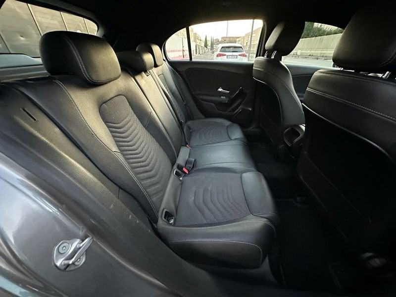 Mercedes-Benz Classe A A 180 d Automatic Business 116cv