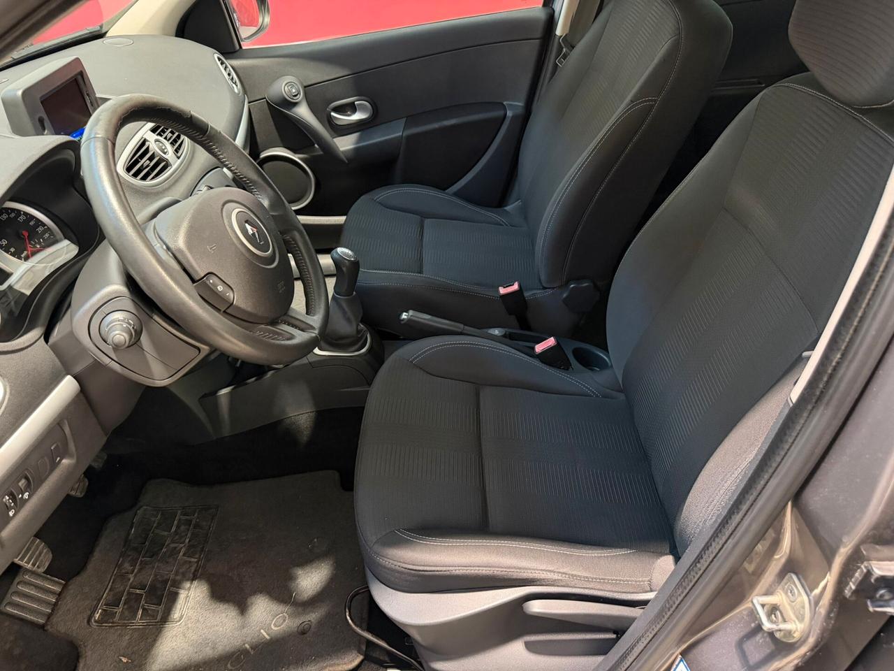Renault Clio 1.2 16V 5 porte Luxe