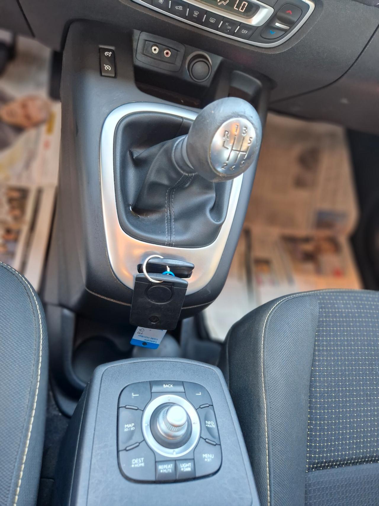 Renault Scenic Scénic X-Mod 1.5 dCi 110CV Luxe