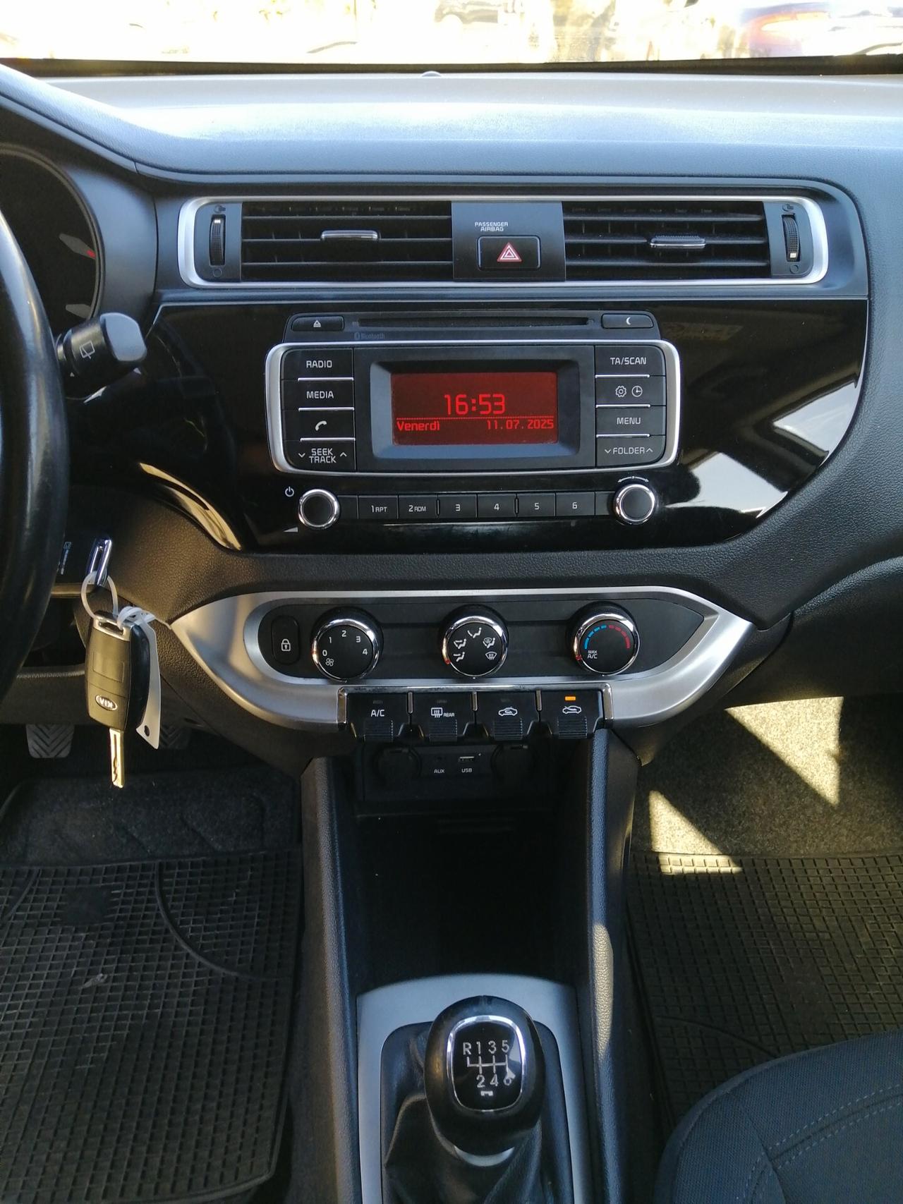 Kia Rio 1.1 CRDi 5p. Cool