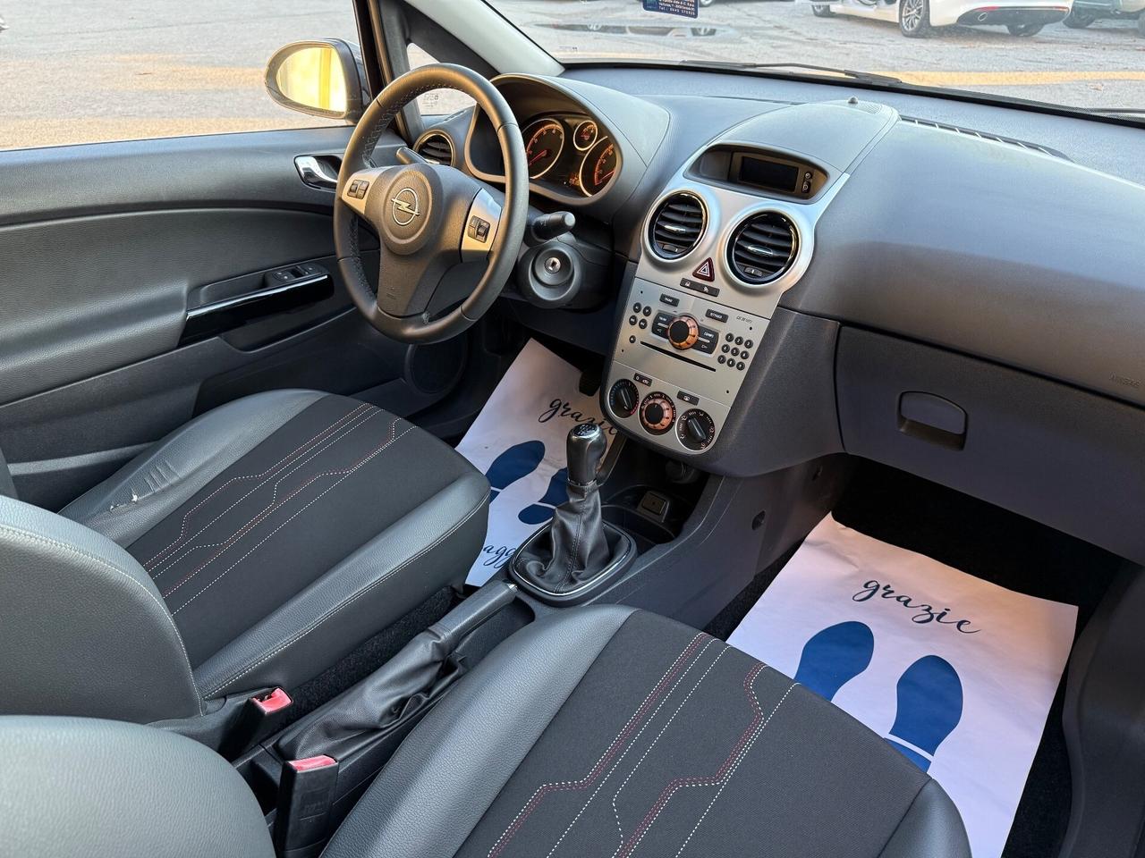 Opel Corsa 1.2 Benzina- Neopatentati