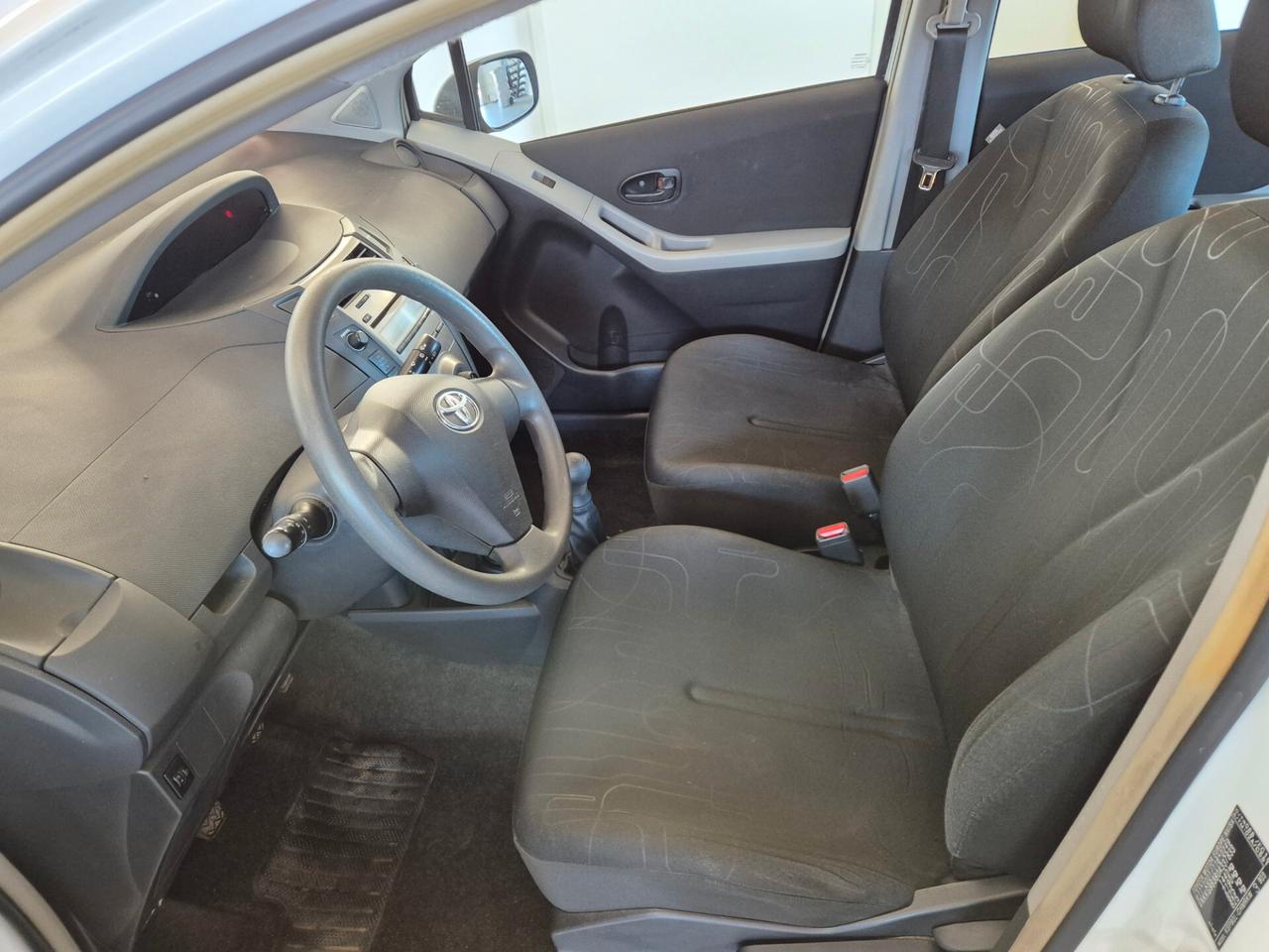 Toyota Yaris 1.0 5 porte Now