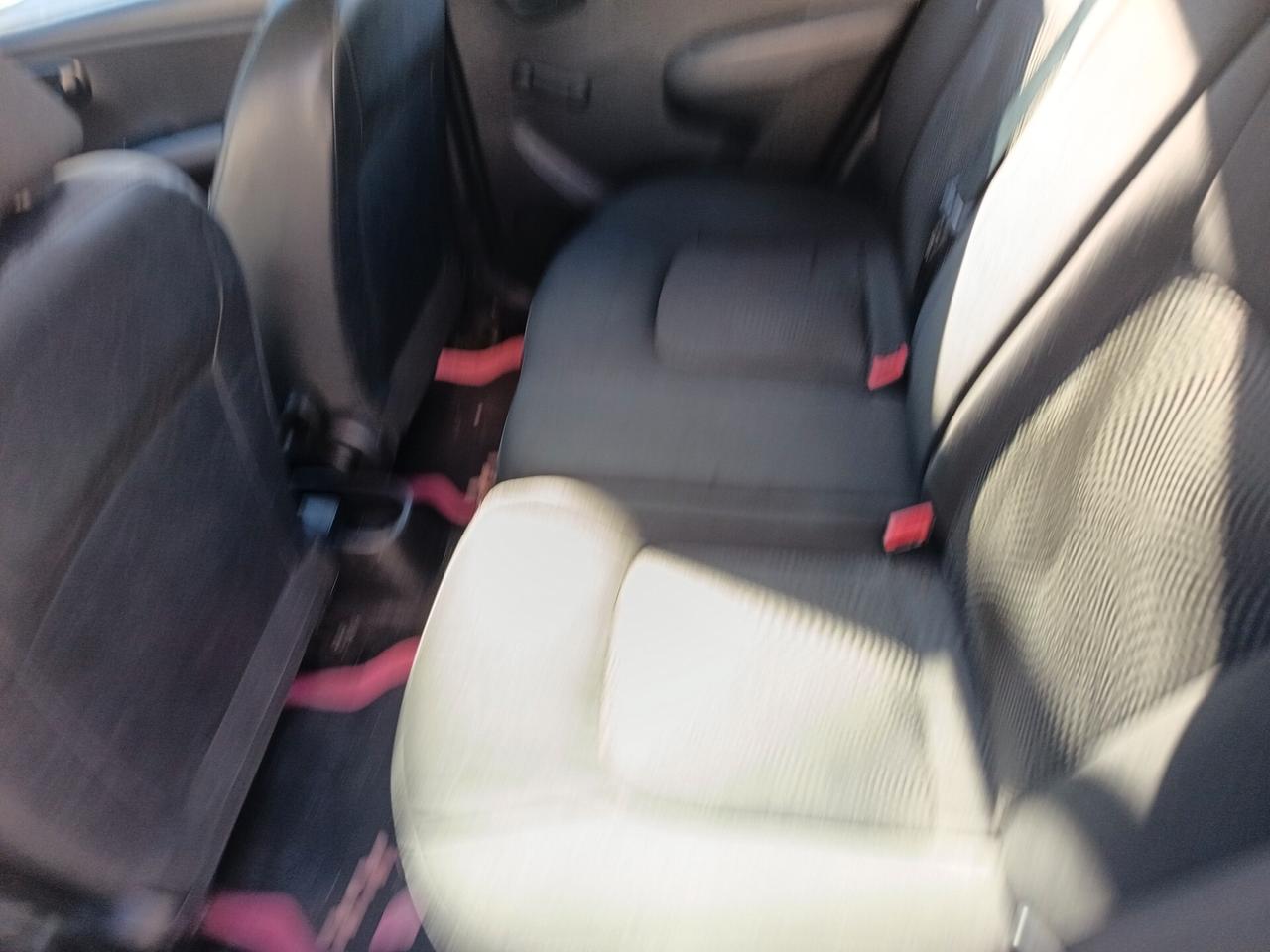 Hyundai i10 - 1.1 GPL Classic Plus SCAD. GPL 2033 OK NEOPATENTATI