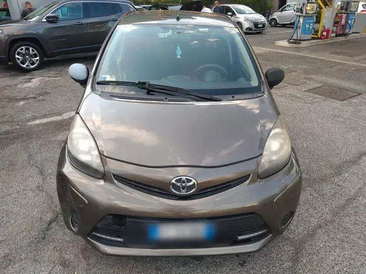 Toyota Aygo 1.0 12V VVT-i 5 porte Active Connect