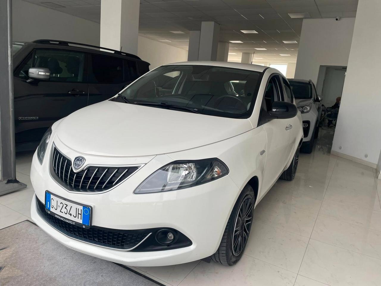 Lancia Ypsilon 1.0 FireFly 5 porte S&S Hybrid Ecochic Gold