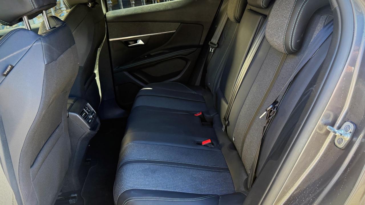 Peugeot 3008 1.5 Hdi EAT8 Allure - 2023