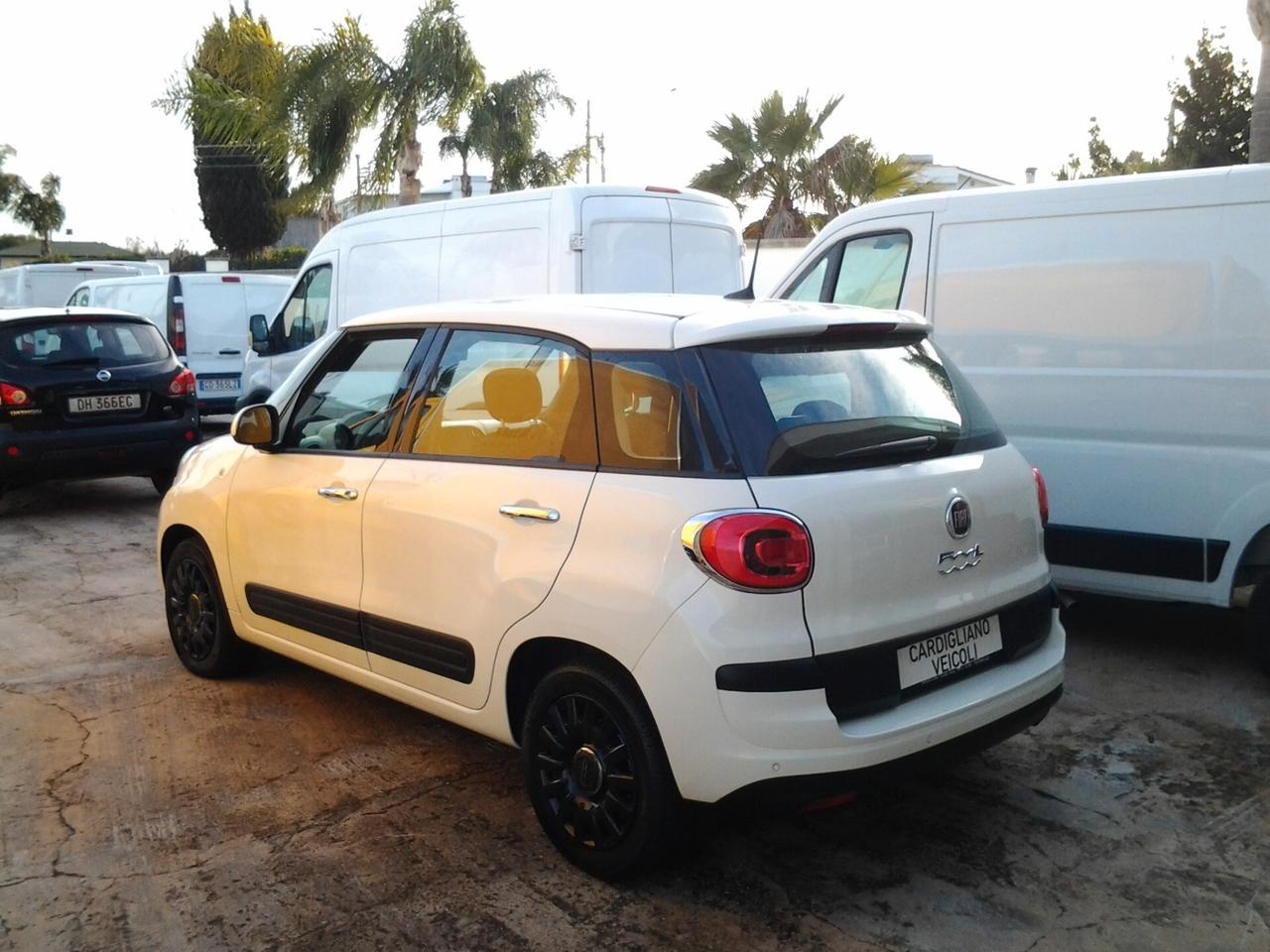 Fiat 500L 1.6 MJT120 CV Mirror N1 03/2021