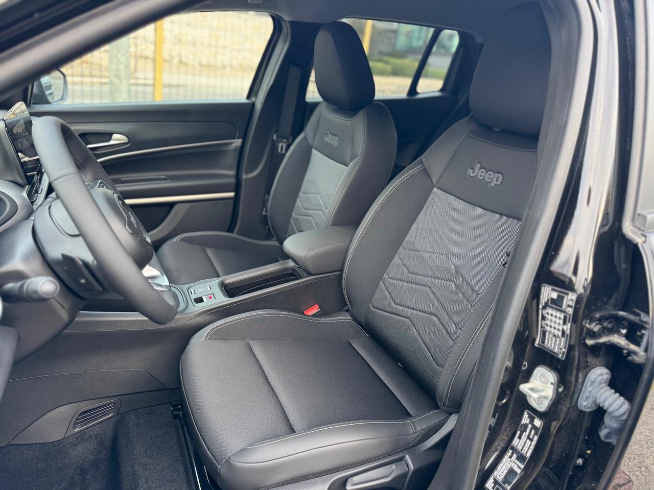 Jeep Avenger 1.2 Turbo MHEV 100cv DCT Summit