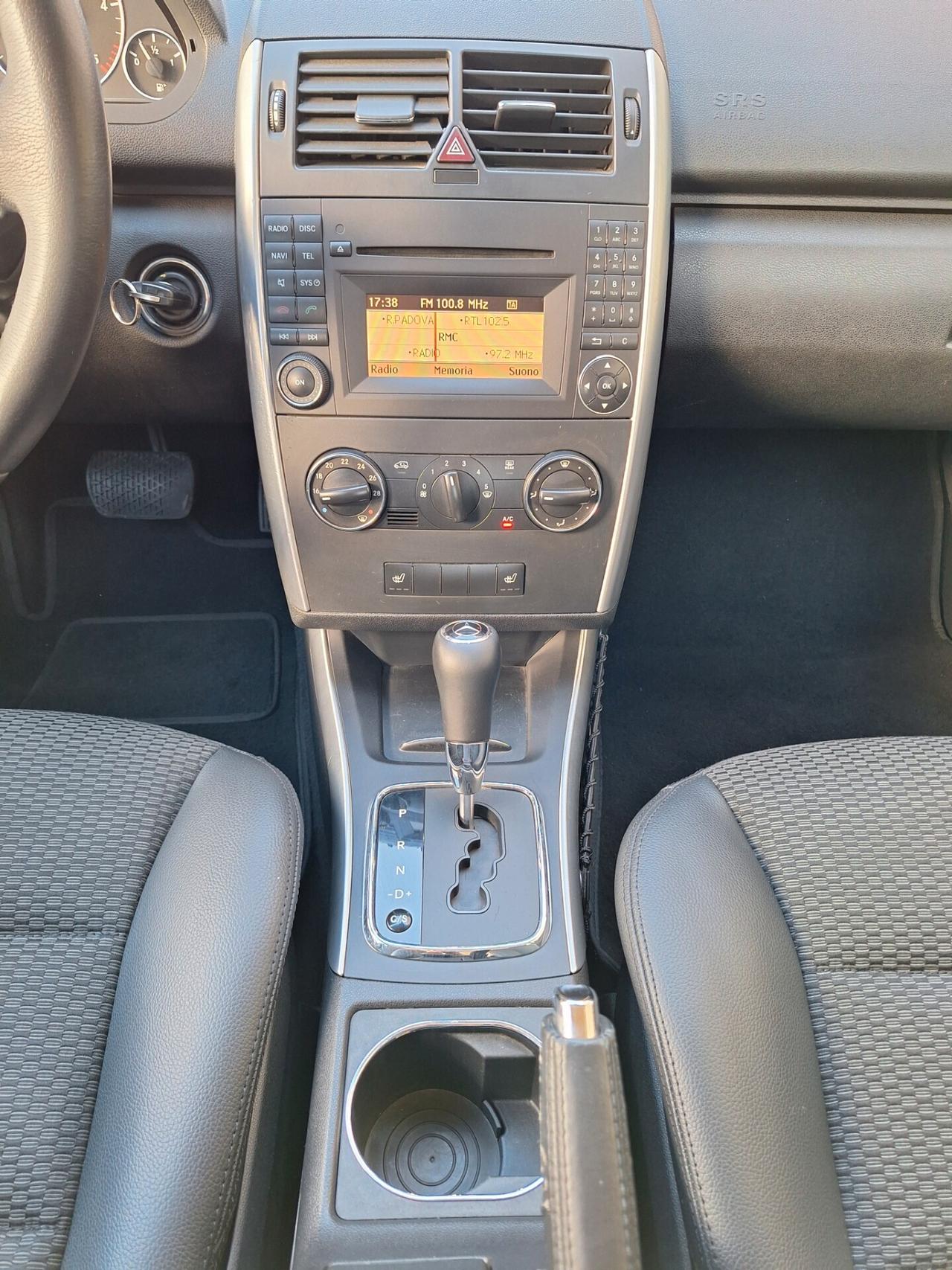 Mercedes-benz A 180 CDI Avantgarde Automatic