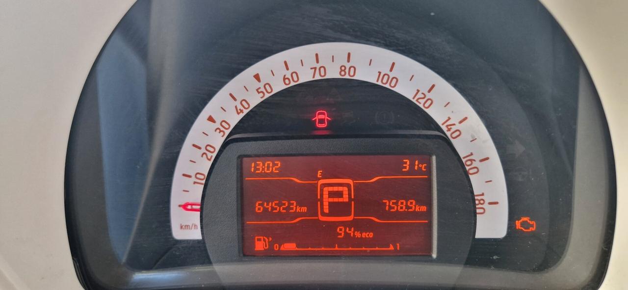 Smart ForTwo 70 1.0 twinamic Youngster cerchi in lega cambio automatico e sequenziale sedili in pelle