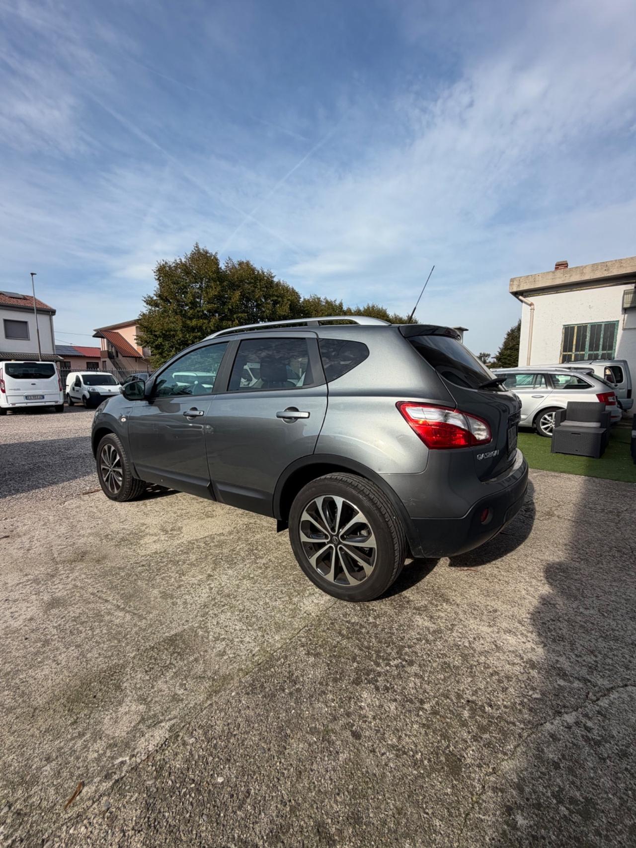 Nissan Qashqai 2.0 dCi DPF 4WD aut. Acenta