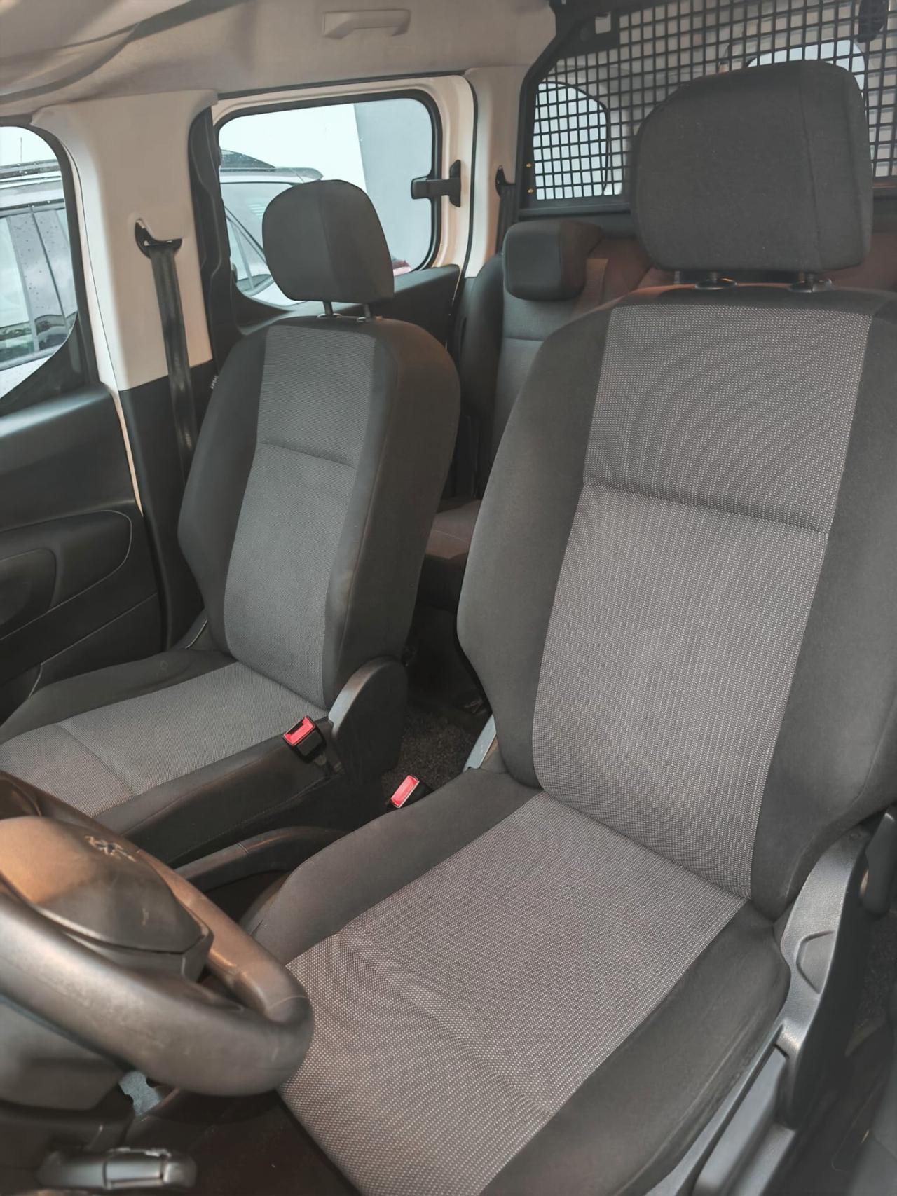 Peugeot Rifter BlueHDi 100 S&S Active Pack Standard