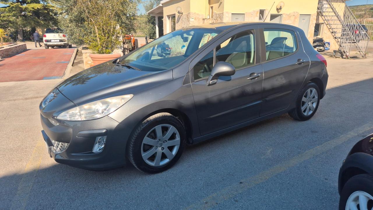 Peugeot 308 1.6 HDi 90CV 5p. Tecno