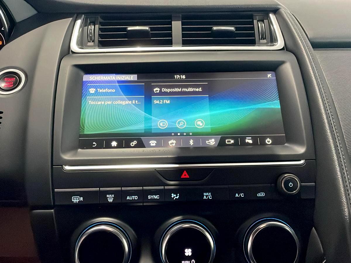 JAGUAR E-Pace 2017 - E-Pace 2.0d i4 R-Dynamic awd 180cv auto my19