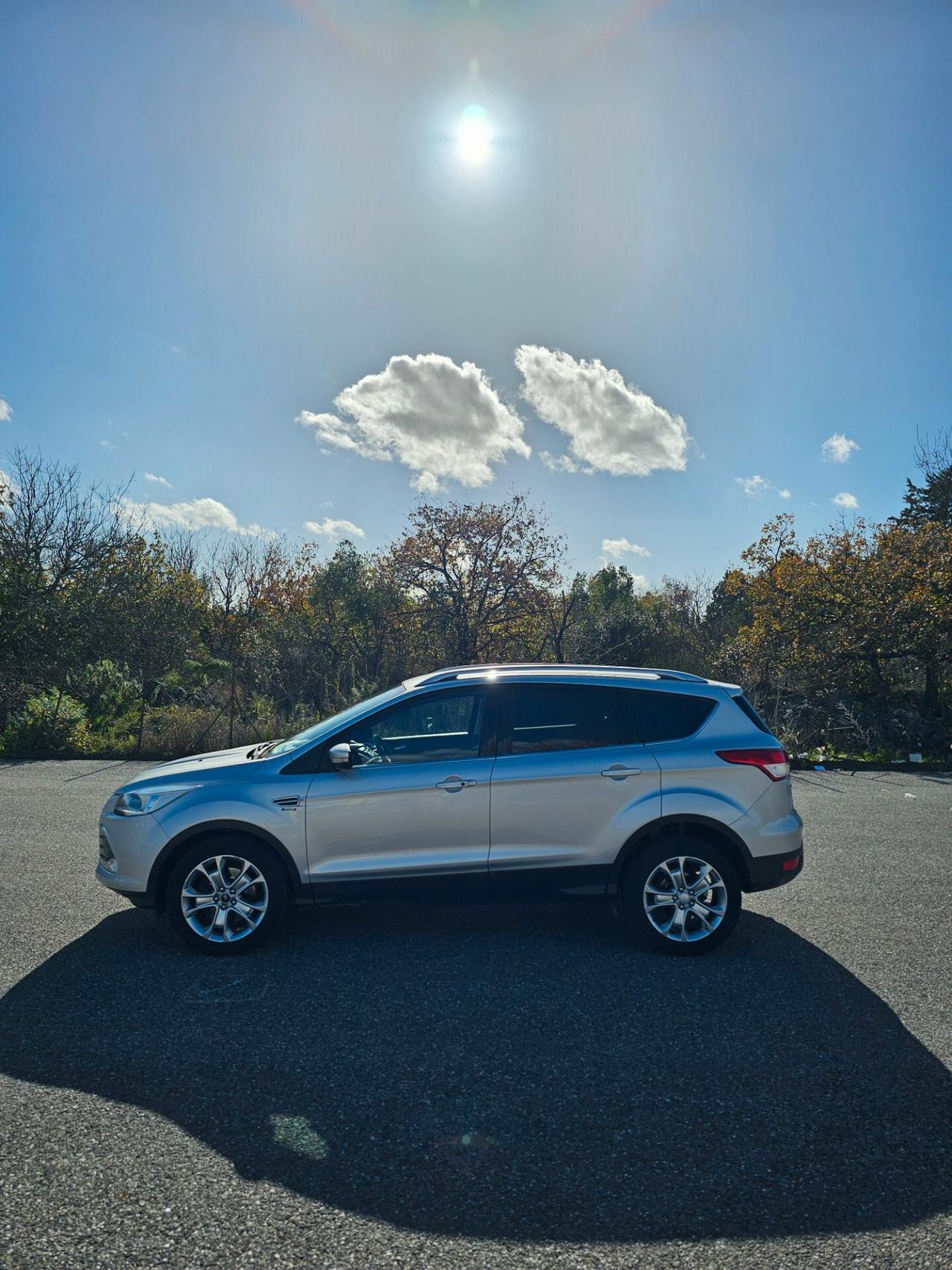 Ford Kuga 2.0 TDCI 140 CV 4WD Titanium cambio manuale 6 marce