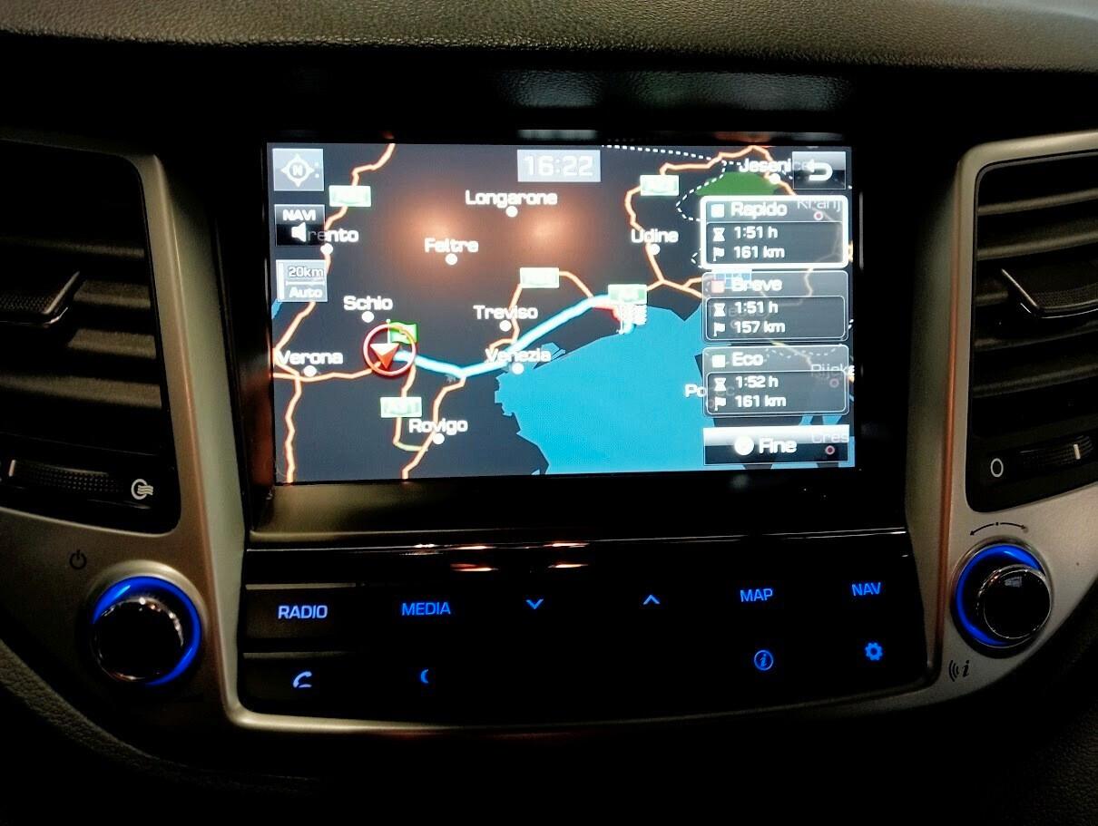 Hyundai TUCSON 1.7 CRDI XPOSSIBLE 19" CAMERA *CAMBIO NUOVO*