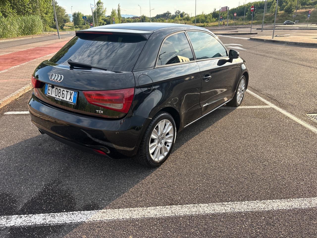 Audi A1 1.6 TDI 105 CV*2014”XNEOPATENTATI”
