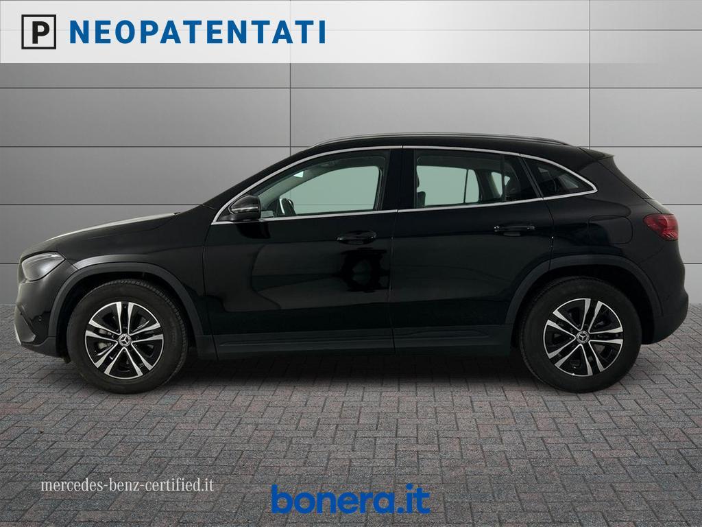 Mercedes GLA 180 180 D Advanced 8G-DCT