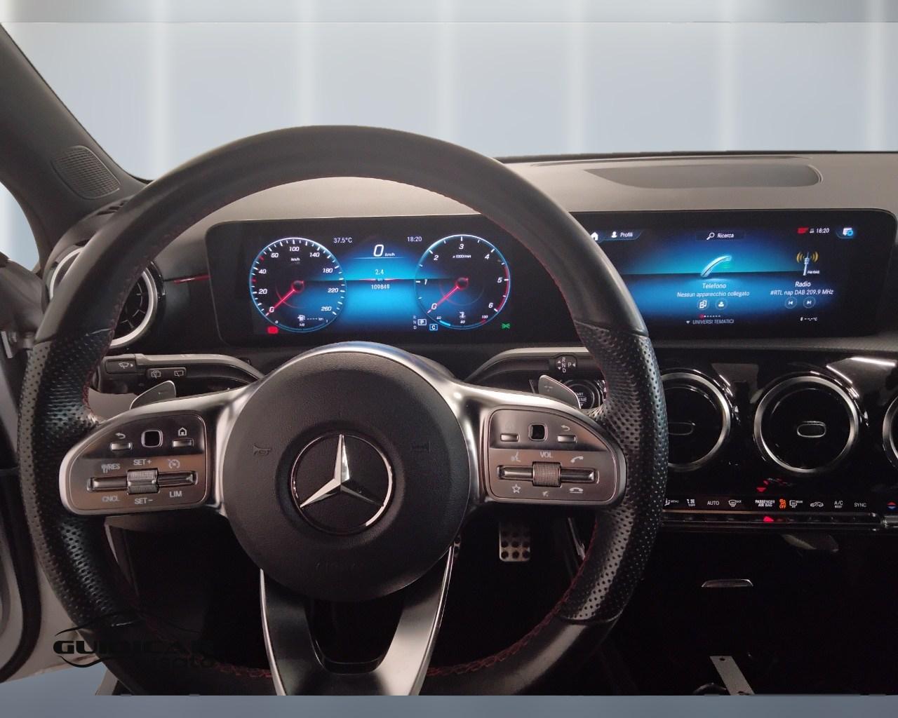 Mercedes-Benz Classe A - W177 2018 - A 180 d Premium auto