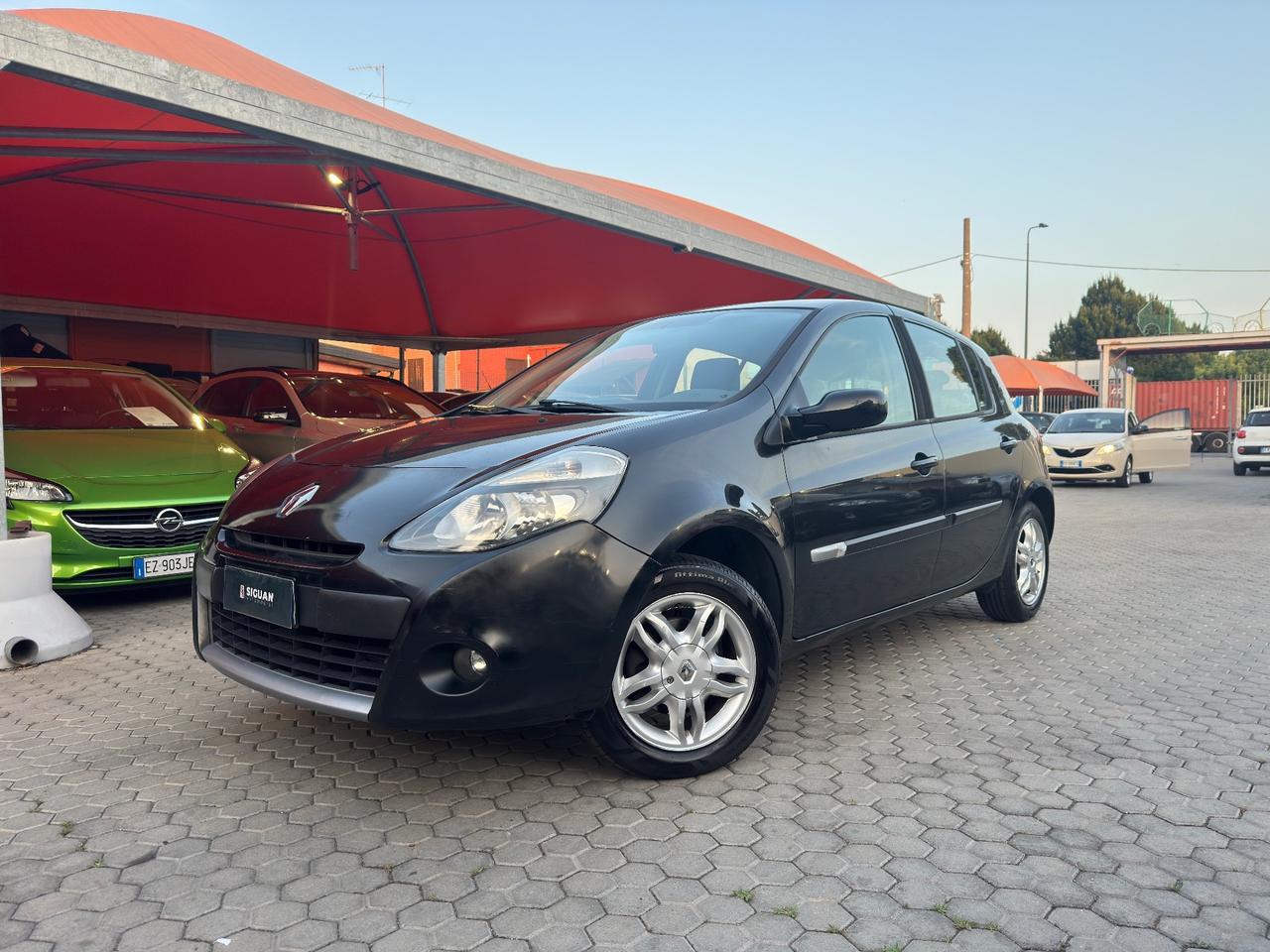 Renault Clio ADATTA A NEOPATENTATI 1.2 16V 5 porte GPL Dynamique