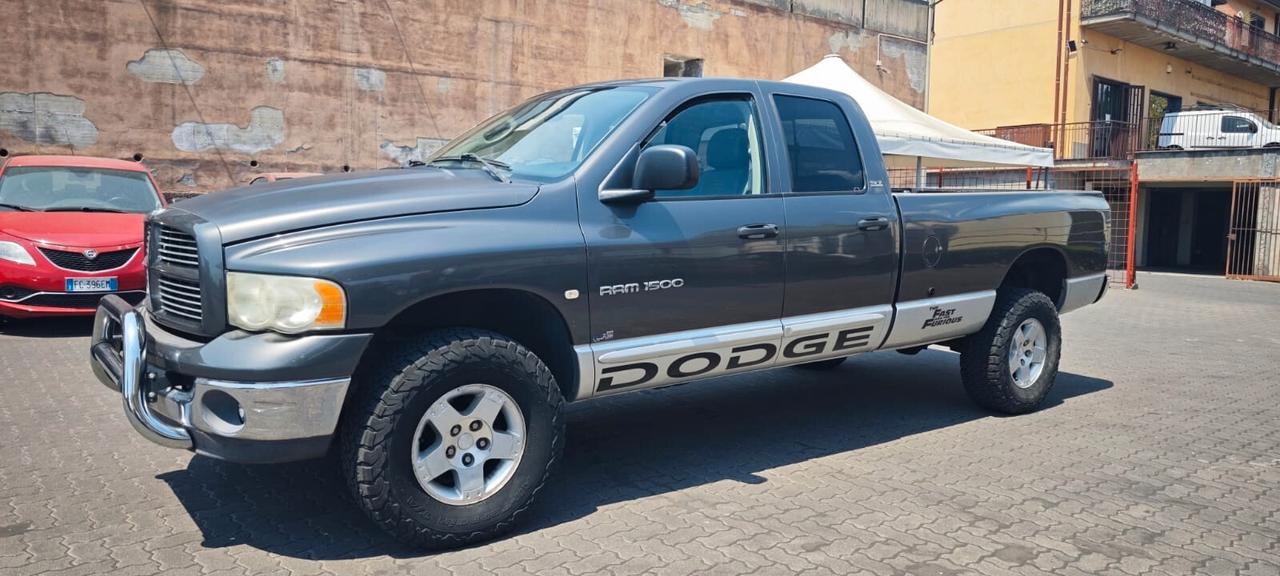 Dodge RAM 1500 SLT Long Cab 5.9 CC V8