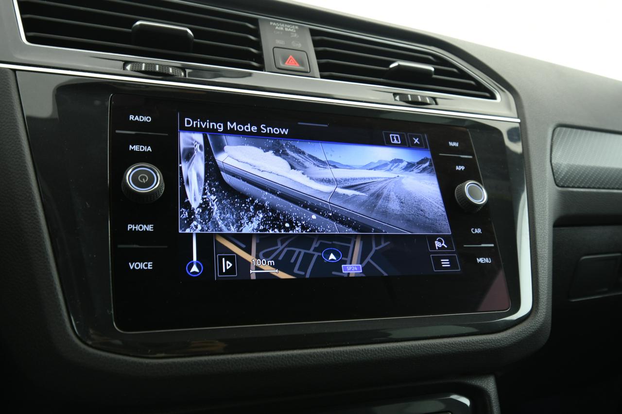 VOLKSWAGEN Tiguan 2.0 tdi R-Line 4motion 200cv dsg CAMERA+ACC+APP CONNECT+C20"