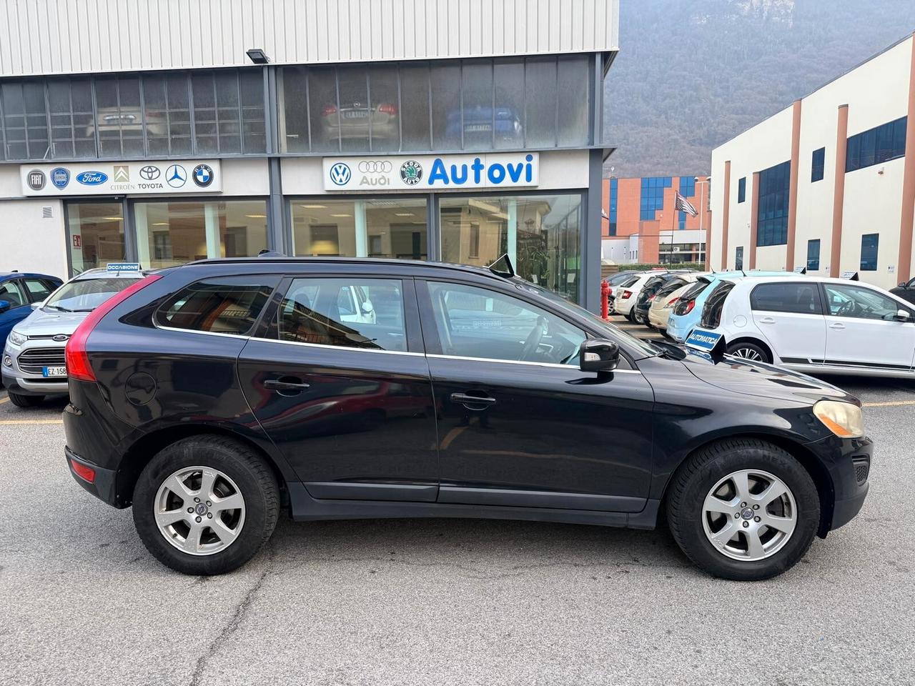 Volvo XC 60 XC60 D3 AWD Geartronic Momentum 163CV ***Automatica 4x4***