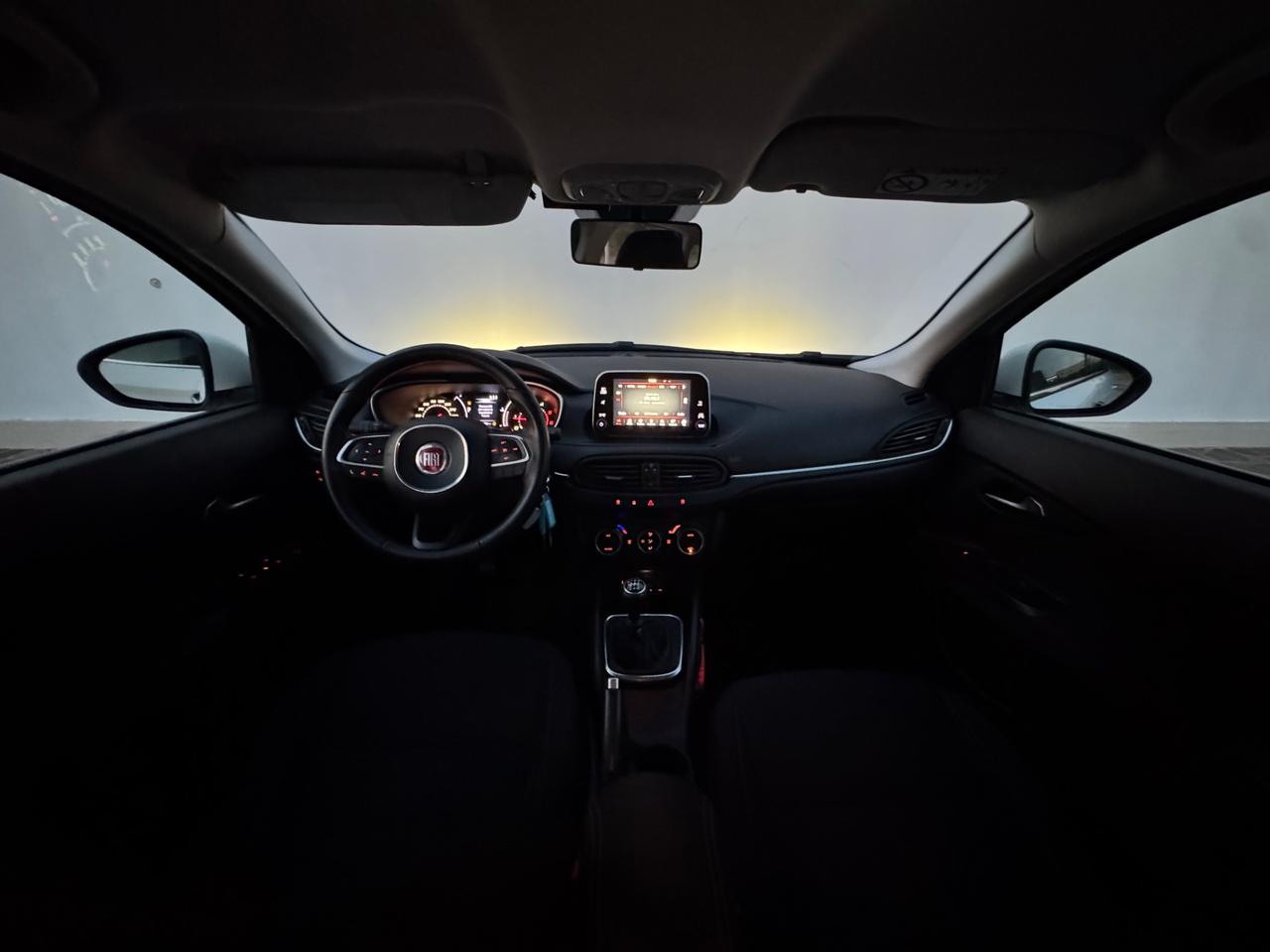 FIAT TIPO 1.6 MJT LOUNGE