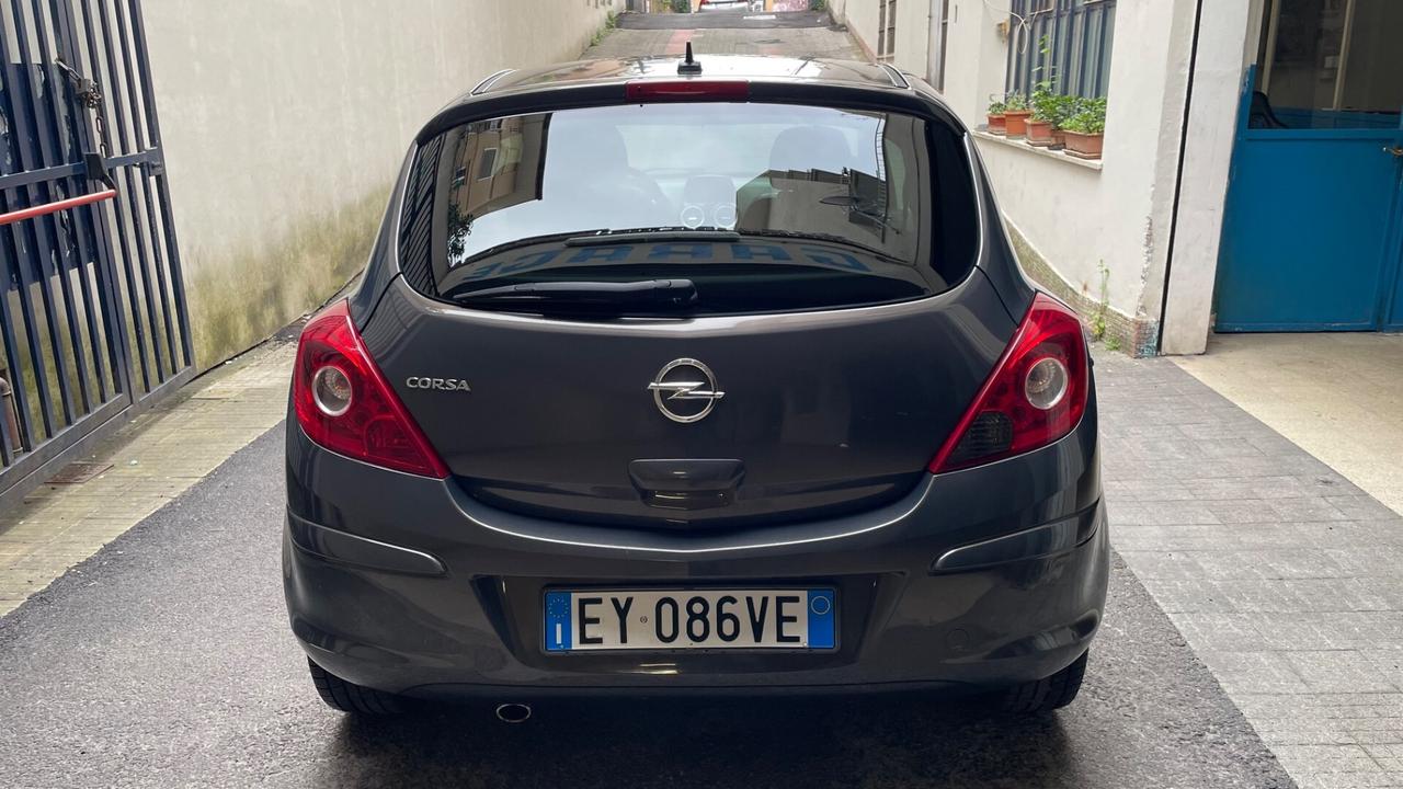 Opel Corsa 1.2 85CV 3 porte GPL-TECH b-color