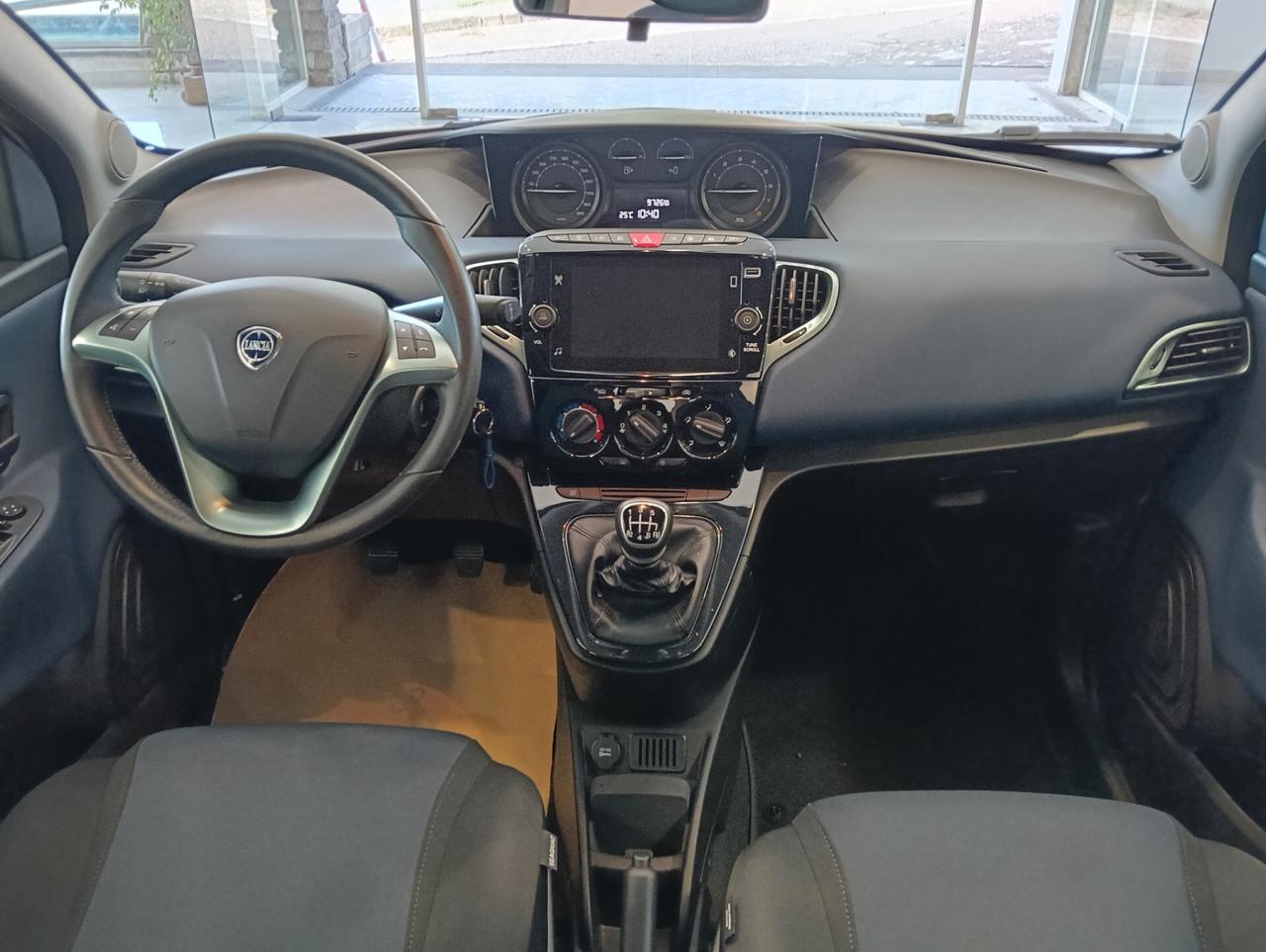 Lancia Ypsilon 1.0 FireFly 5 porte S&S Hybrid Gold Plus
