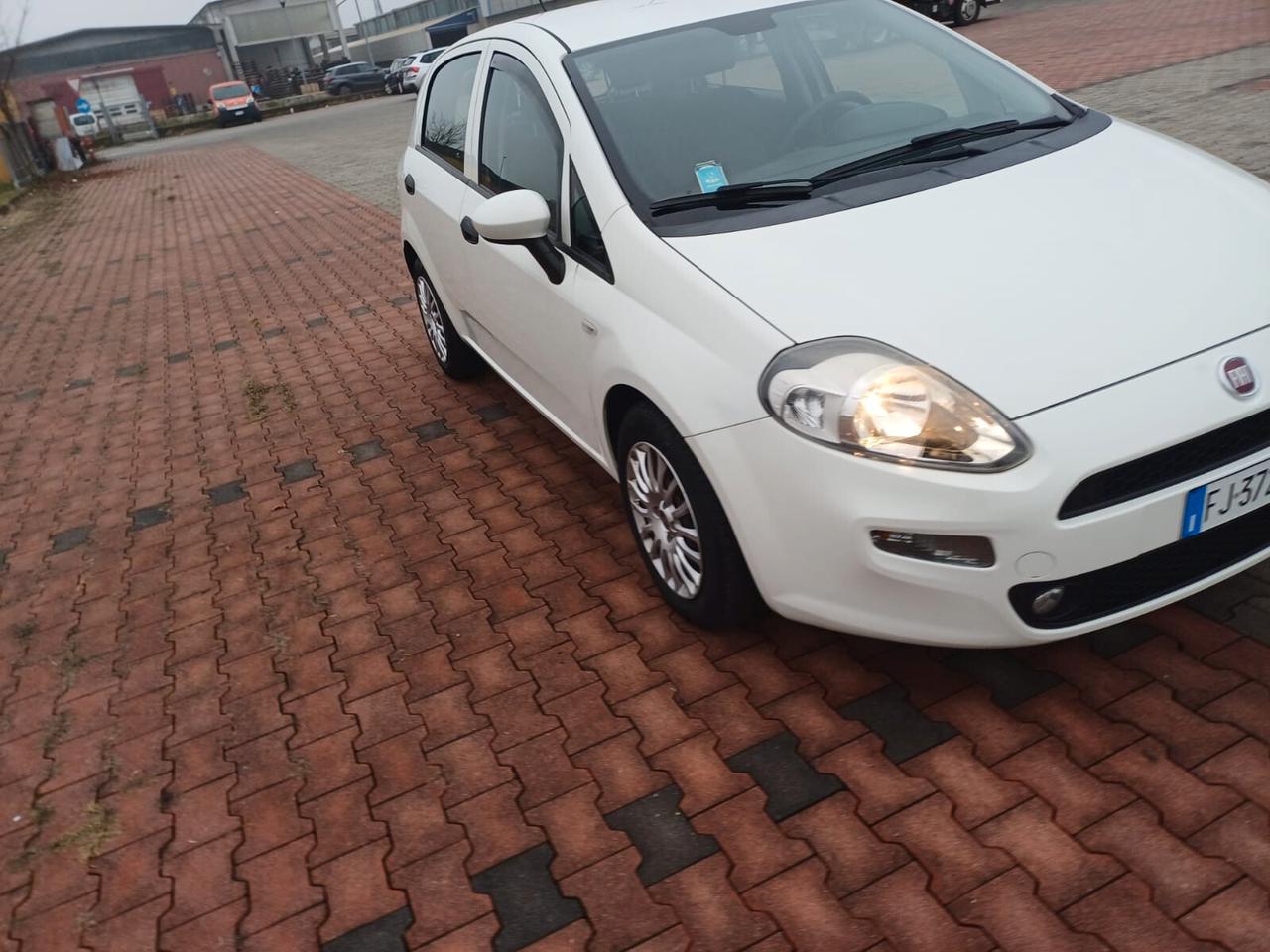Fiat Punto 1.3 MJT II SeS 95 CV 5P Lounge
