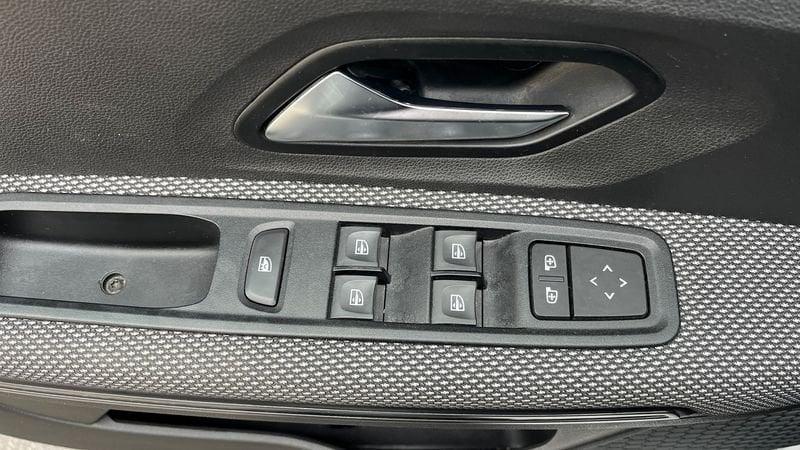 Dacia Jogger 1.0 tce Extreme UP Gpl 100cv 7p.ti 1.0 TCe GPL Extreme UP 7p.ti