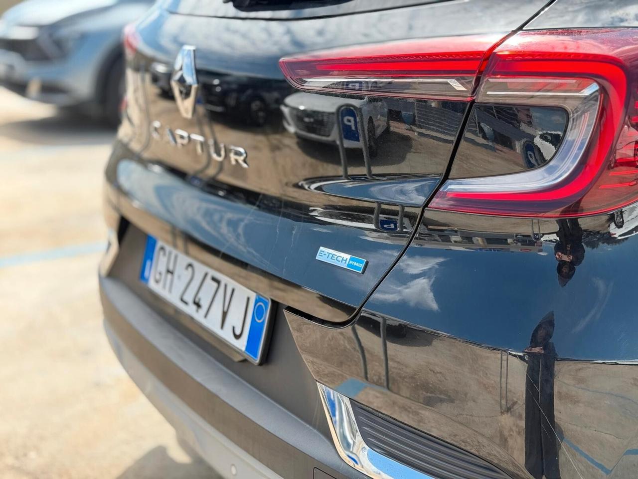 RENAULT CAPTUR RIVE GAUCHE 1.6 HYBRID 145CV CAMBIO AUTOMATICO