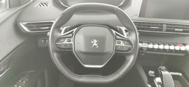 PEUGEOT 3008 Hybrid 225 e-EAT8 Allure