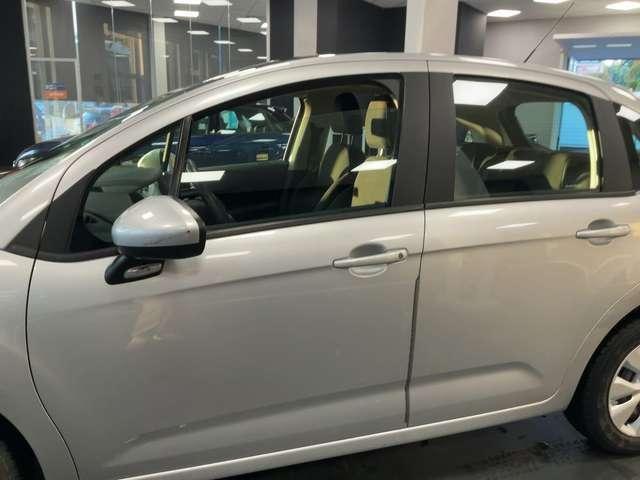 Citroen C3 C3 II 2009 1.4 Exclusive (exclusive style)