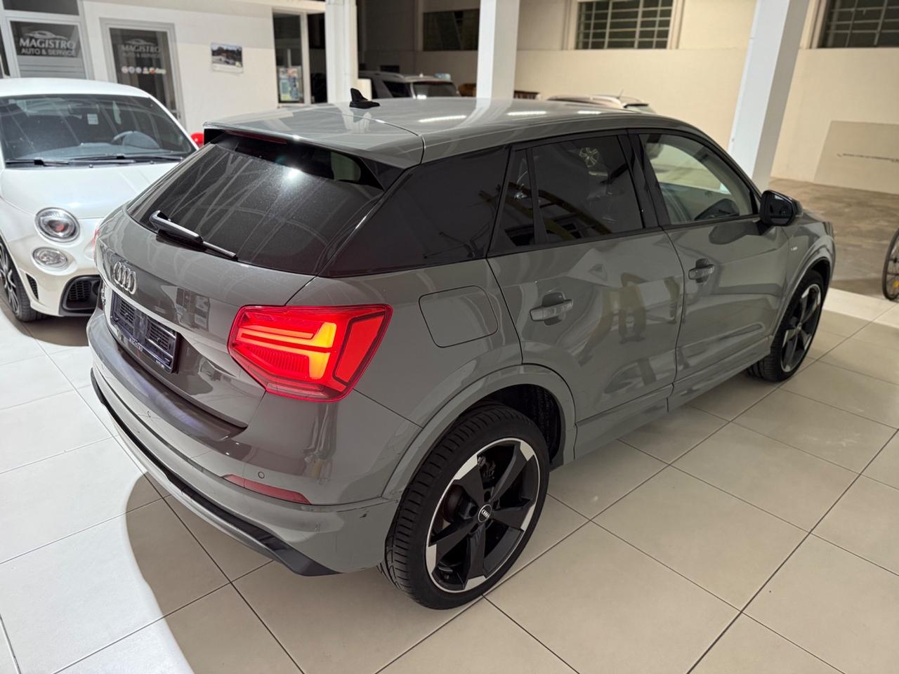 Audi Q2 35 TFSI 1.5 150 CV S-LINE Identity Black