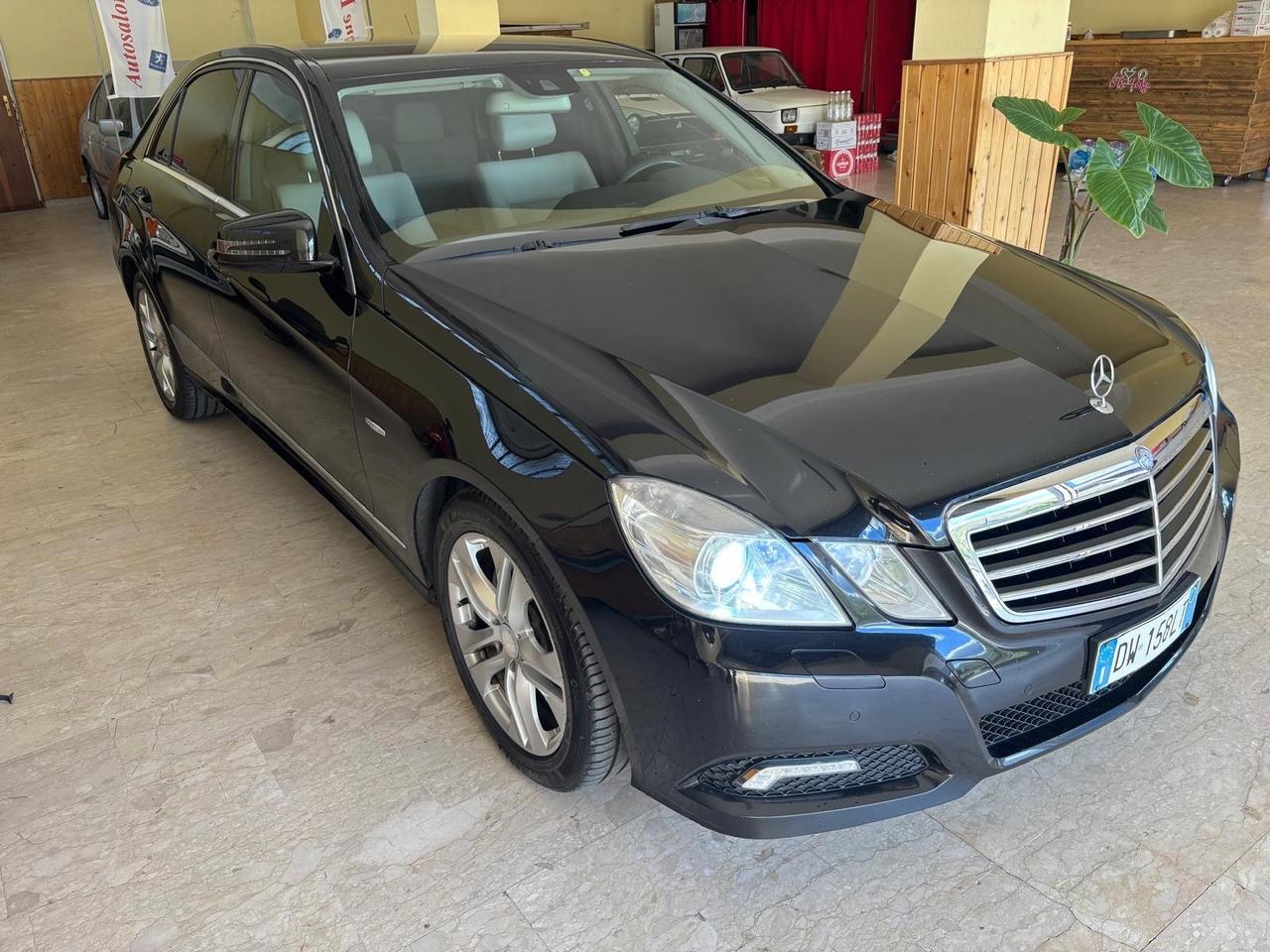 Mercedes-benz E 220 CDI BlueEFFICIENCY Avantgarde AMG