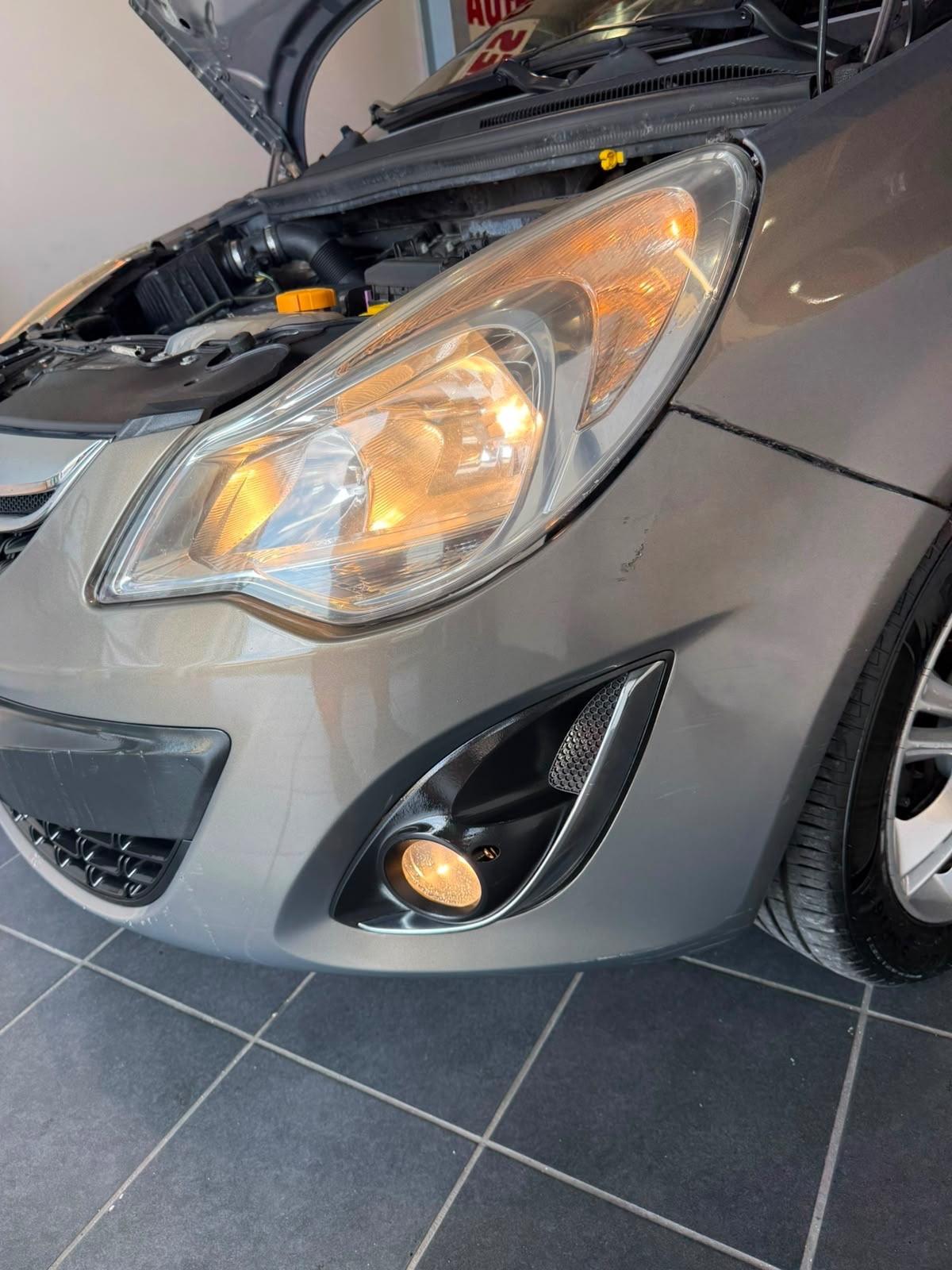Opel Corsa 1.2 85CV 5 porte GPL-TECH -NEOPATENTATI