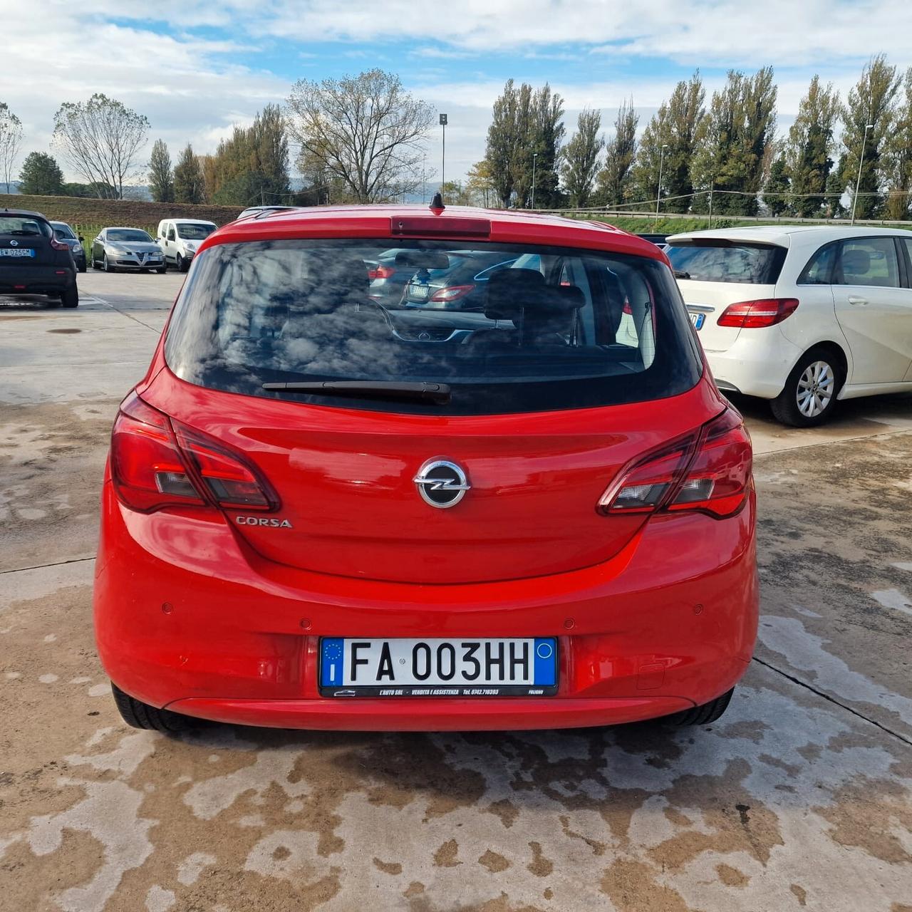Opel Corsa 1.4 90CV GPL Tech 5 porte Cosmo CAMBIO AUTOMATICO E COLLAUDATO FINO 2030