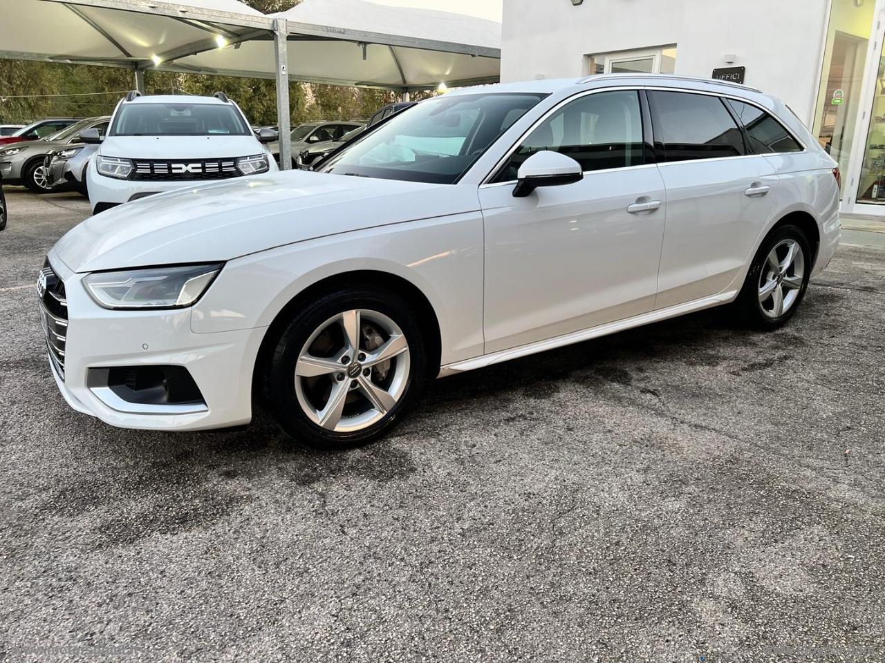 AUDI A4 Avant 40 TDI S tronic BUSINESS ADVANCED