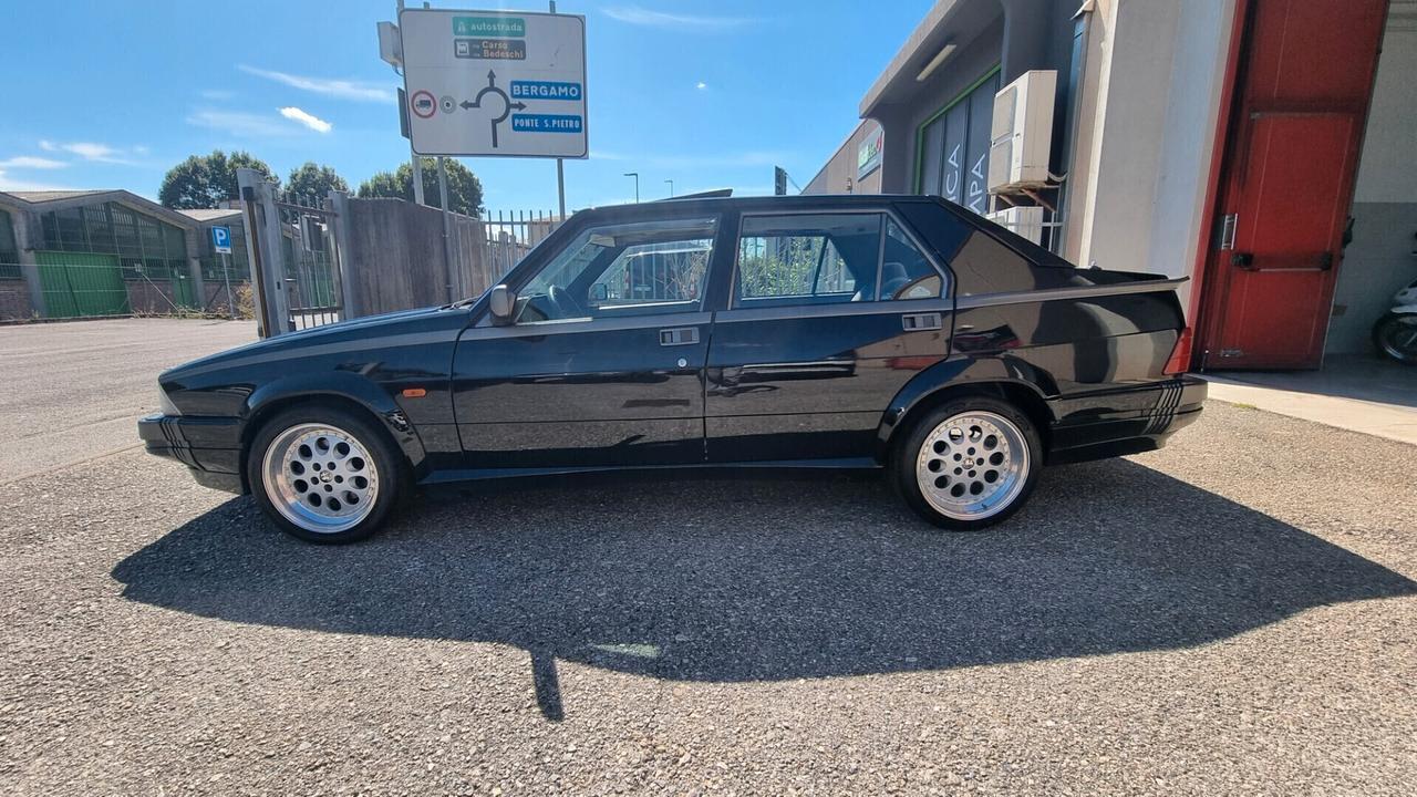 Alfa Romeo 75 1.8i turbo America