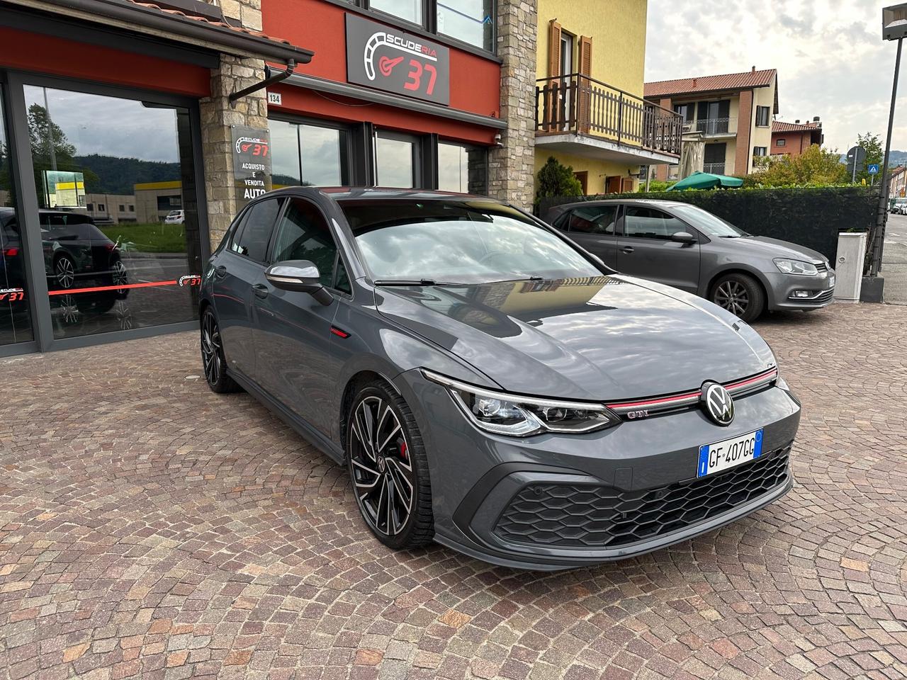 Volkswagen Golf GTI 2.0 TSI
