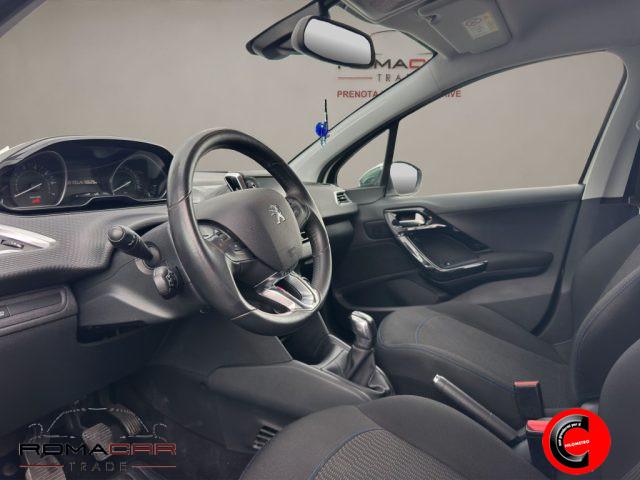 PEUGEOT 208 82cv 5 porte Signature DISTRIBUZIONE NUOVA!