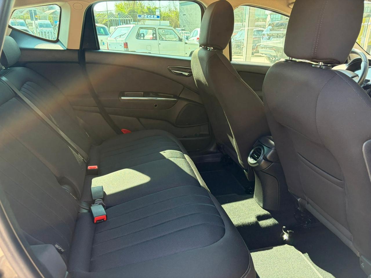 Lancia Delta 1.4 T-Jet 120 CV Silver Ecochic GPL