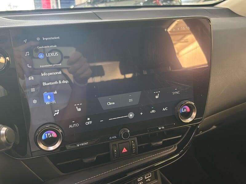 Lexus NX Hybrid Premium+ 4WD