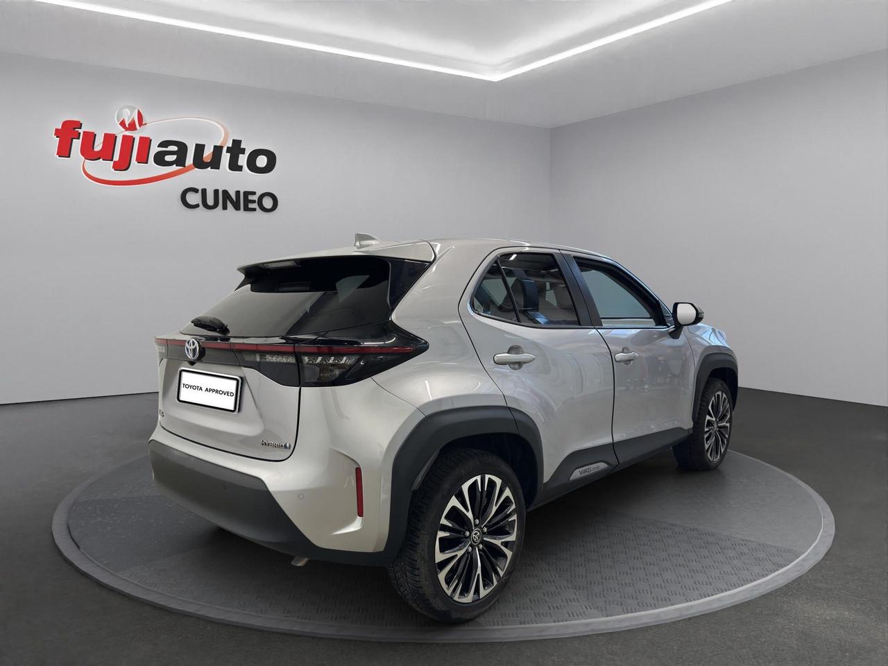 Toyota Yaris Cross 1.5h Lounge fwd 116cv e-cvt