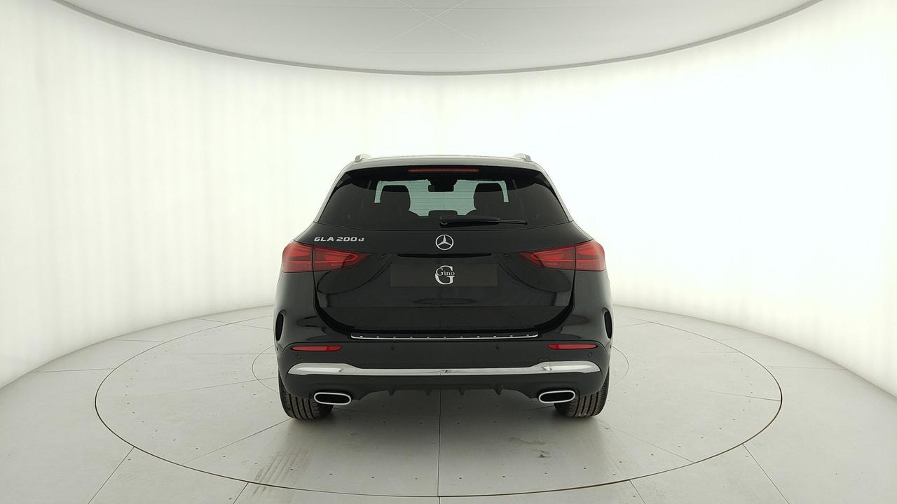 Mercedes-Benz GLA 200 d automatic