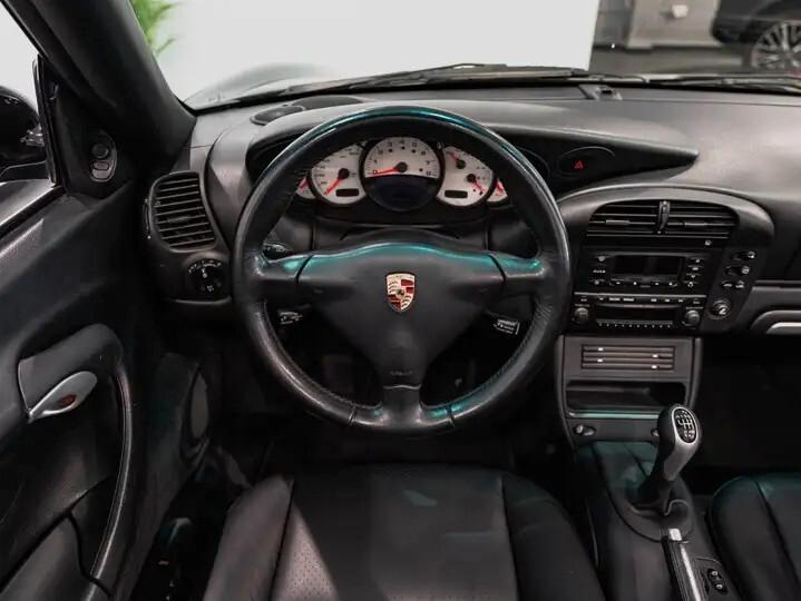 Porsche 911 Carrera 4S cat Coupé