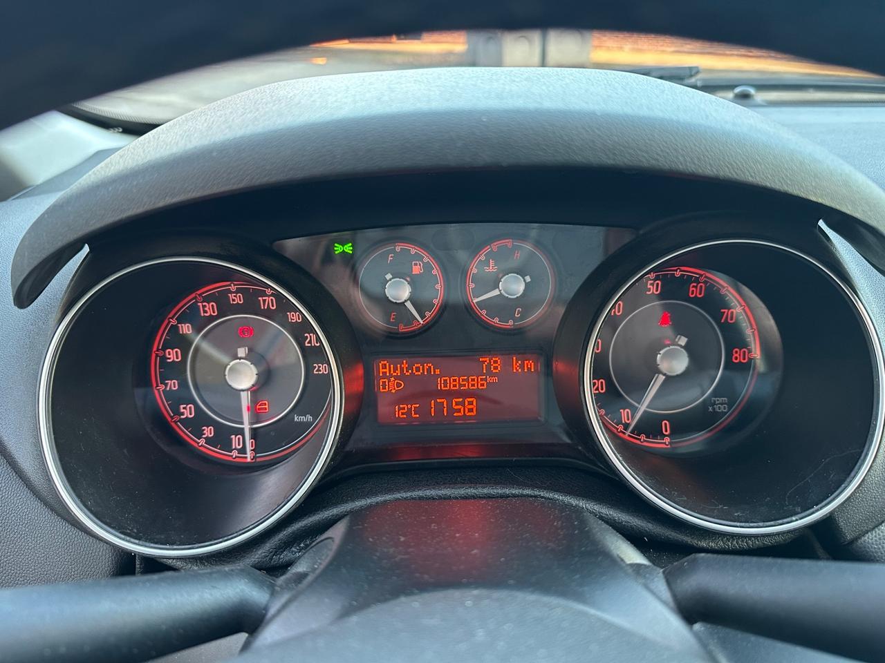 Fiat Punto 1.4 S&S 8V 5 porte Street