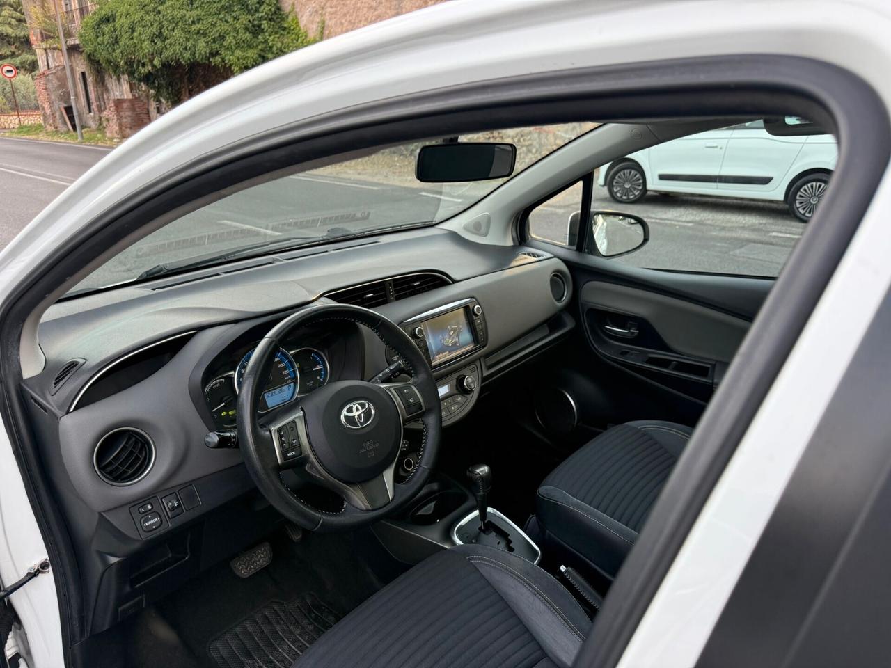 Toyota Yaris 1.5 Hybrid 5p - Batteria nuova garantita - Full opt